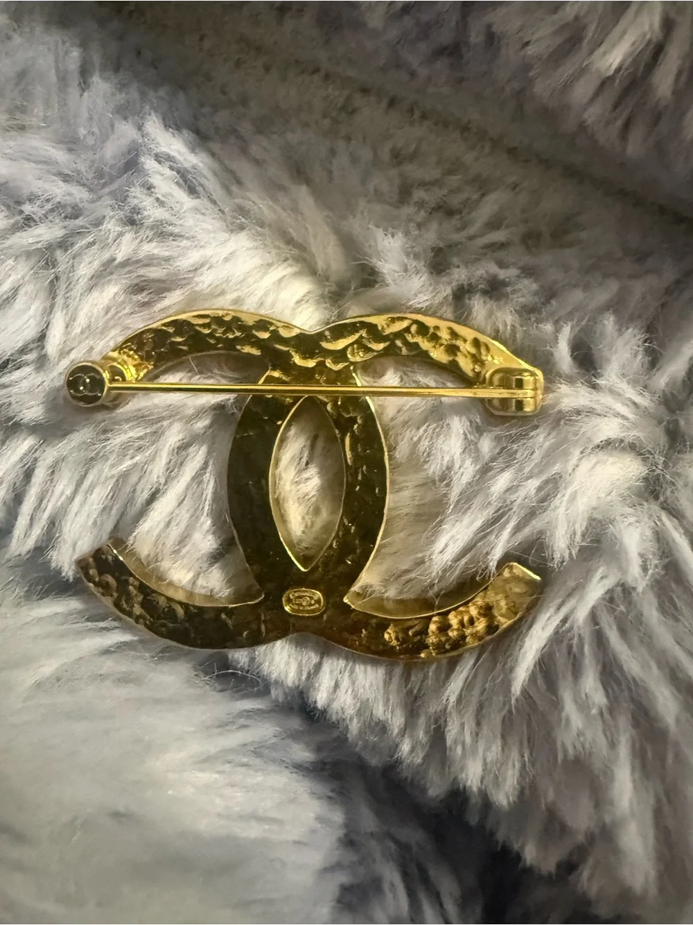 CHANEL Gold-tone Hammered CC Logo Brooch